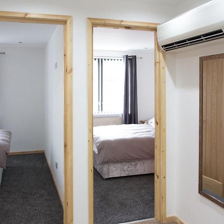 Portland Apartments 188 By #Shortstaysaway Jesmond Esterno foto