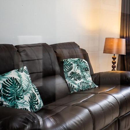 Portland Apartments 188 By #Shortstaysaway Jesmond Esterno foto