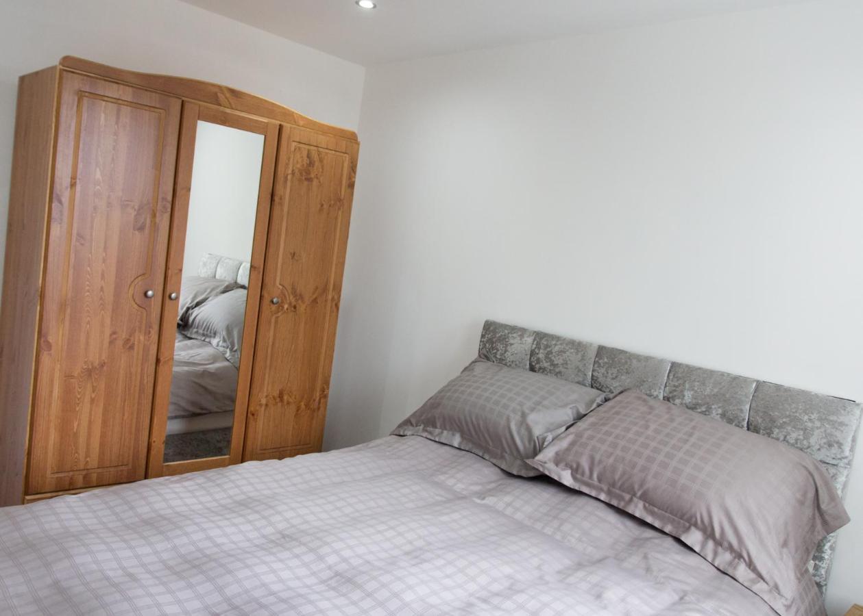 Portland Apartments 188 By #Shortstaysaway Jesmond Esterno foto