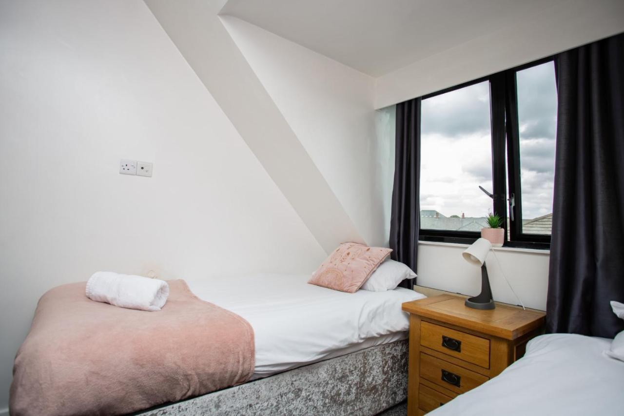 Portland Apartments 188 By #Shortstaysaway Jesmond Esterno foto