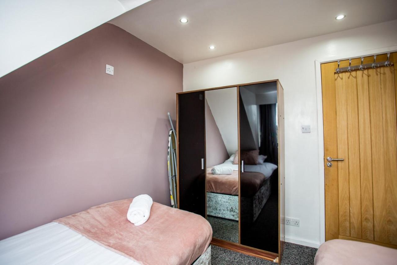 Portland Apartments 188 By #Shortstaysaway Jesmond Esterno foto