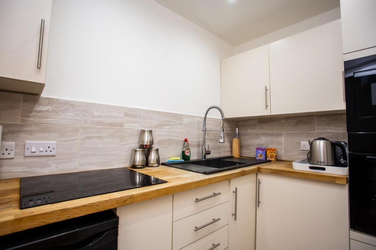Portland Apartments 188 By #Shortstaysaway Jesmond Esterno foto