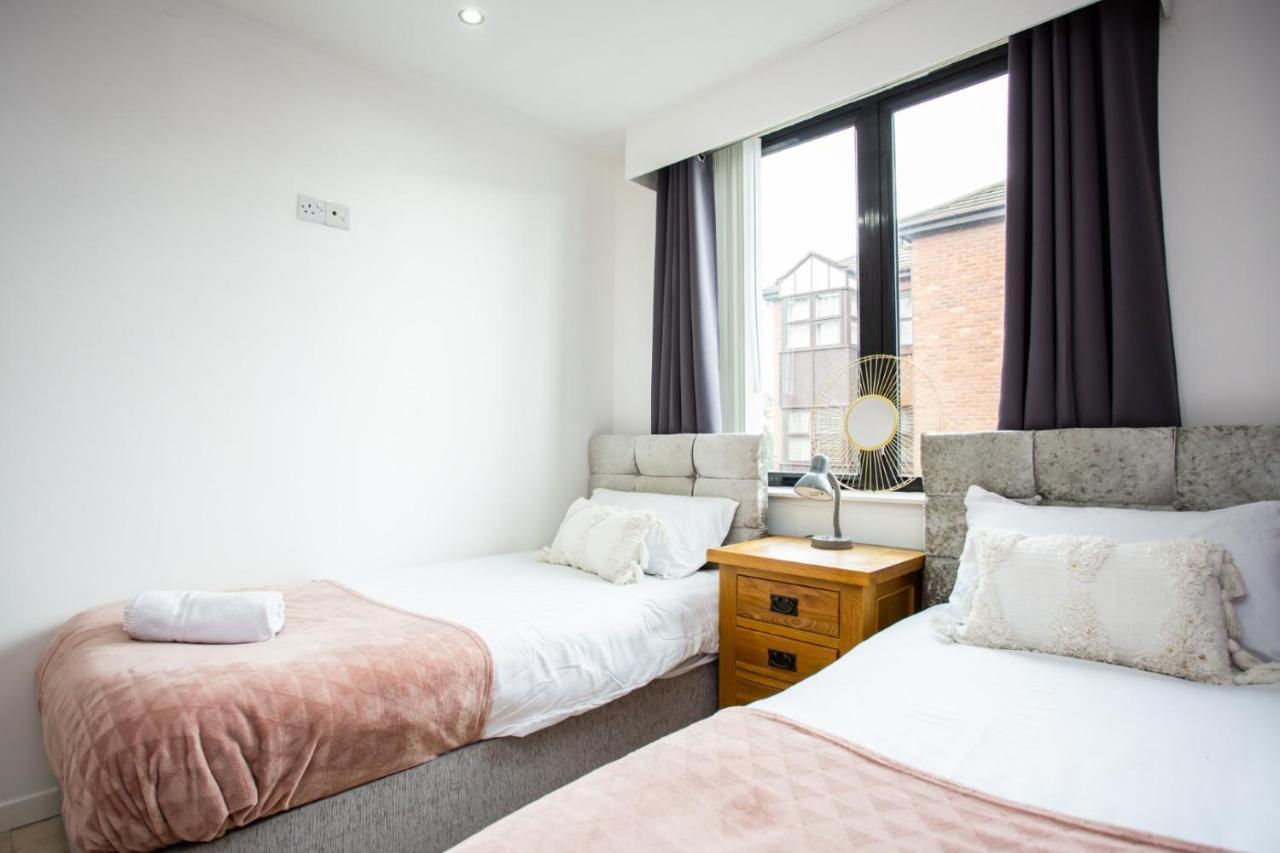 Portland Apartments 188 By #Shortstaysaway Jesmond Esterno foto