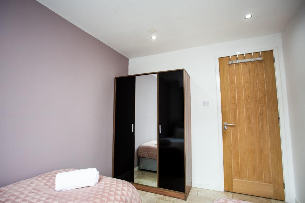 Portland Apartments 188 By #Shortstaysaway Jesmond Esterno foto