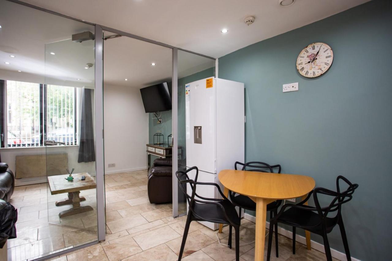 Portland Apartments 188 By #Shortstaysaway Jesmond Esterno foto