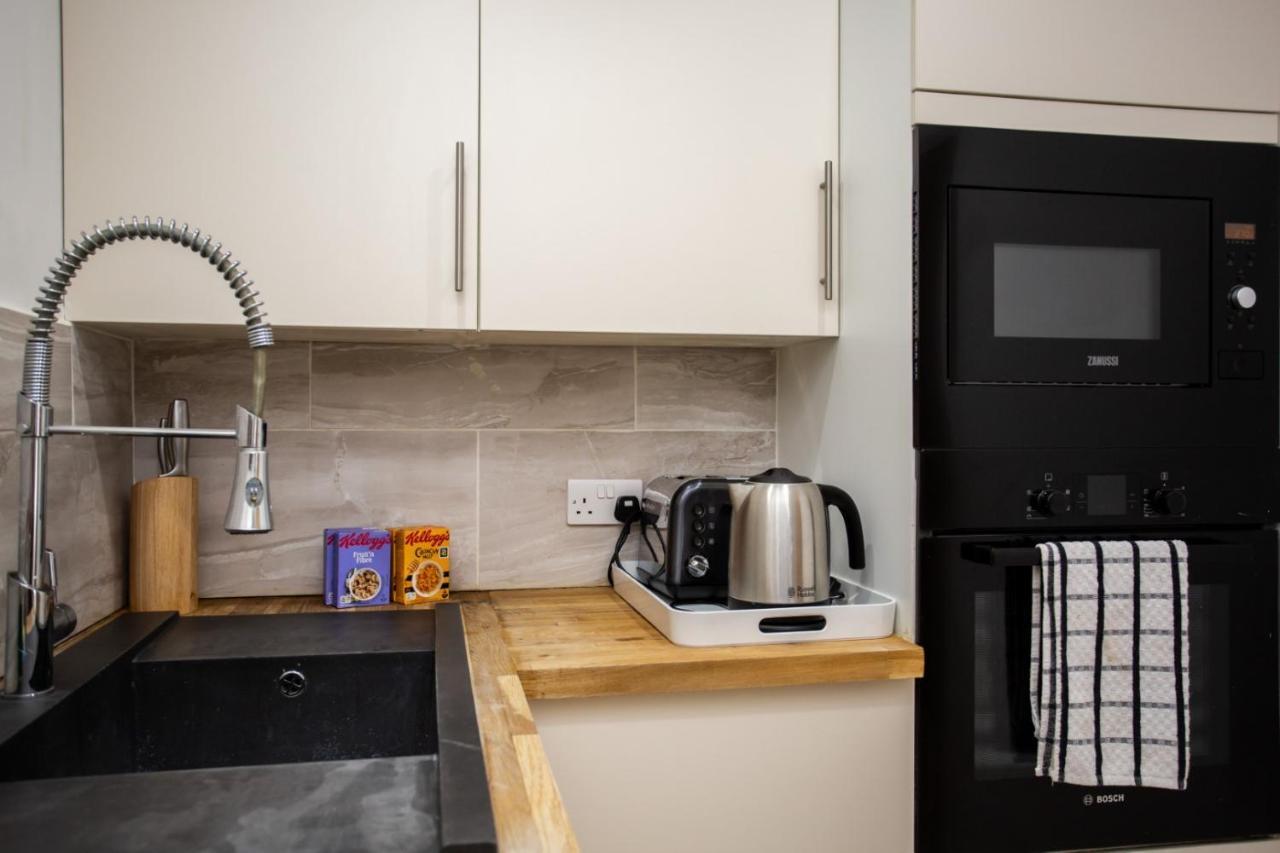 Portland Apartments 188 By #Shortstaysaway Jesmond Esterno foto