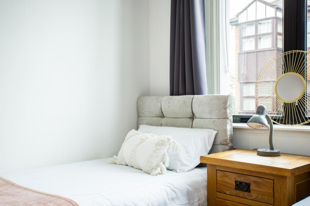 Portland Apartments 188 By #Shortstaysaway Jesmond Esterno foto